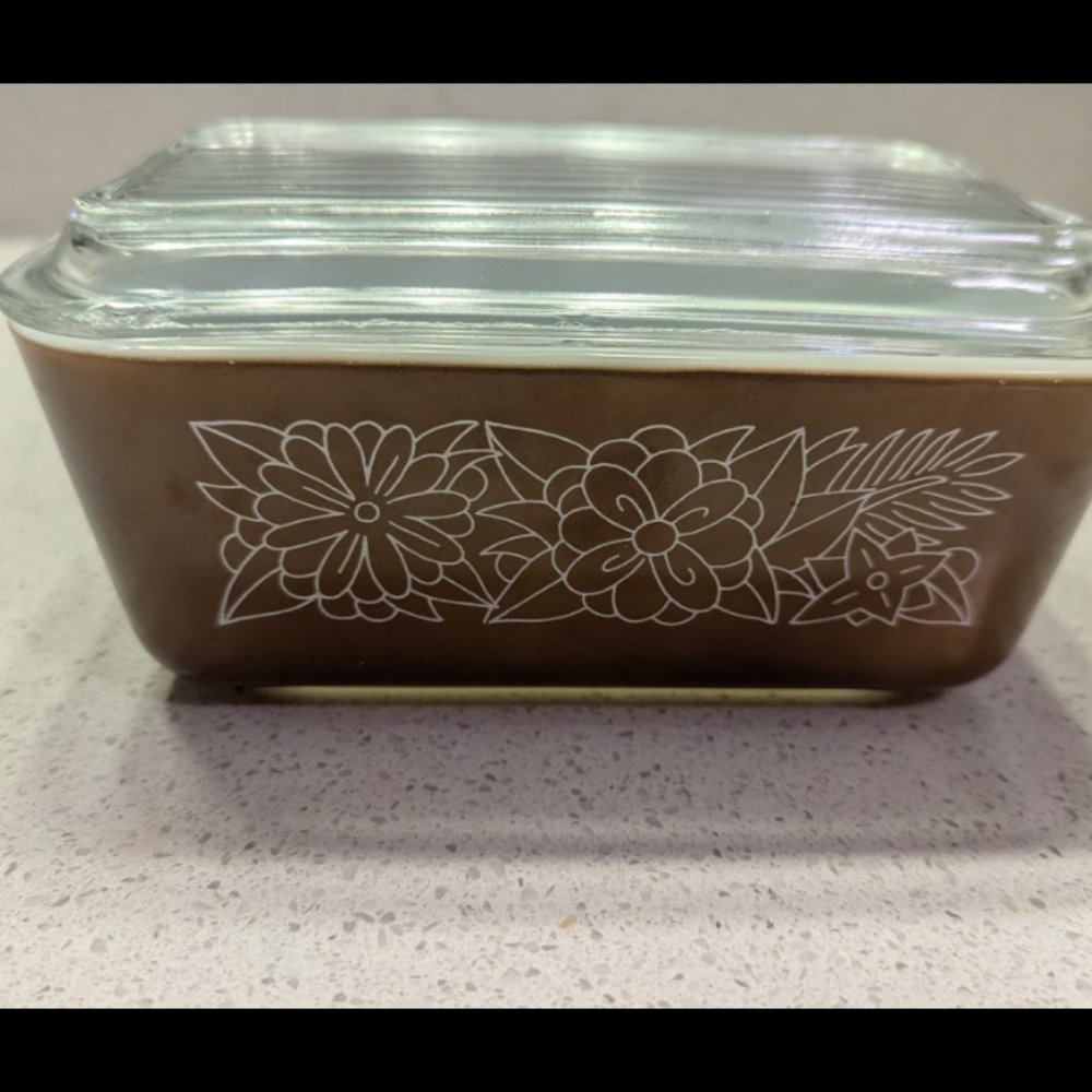 Pyrex Vintage Woodland Refrigerator Dish 502 B